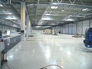 Blick in die riesige neue Halle von Werk II