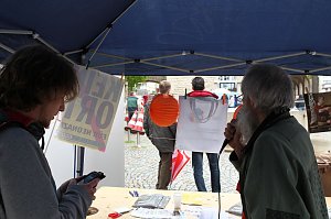 Bunt statt Braun