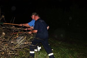 Pfingstfeuer in Obergebra - die Zweite