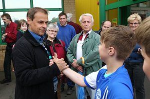 Torwandschießen mit Olaf Thon