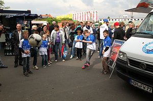 Torwandschießen mit Olaf Thon
