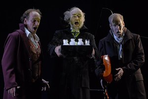 Hoffmanns Erz&auml;hlungen im Theater