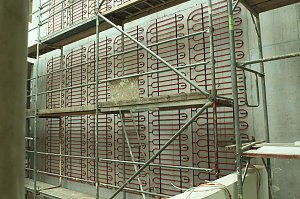 Fu&szlig;bodenheizung an der Wand soll k&uuml;hlen