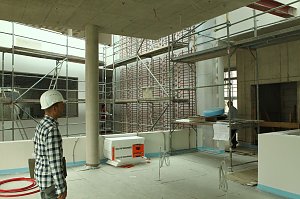 Besuch im Palast aus Glas und Beton