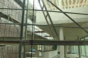 Besuch im Palast aus Glas und Beton
