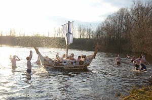 Eisbaden der FH Nordhausen