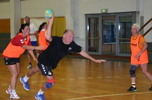 Handball vs. Volleyball