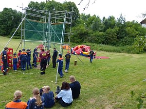 Nachwuchsfeuerwehren im Wettkampf