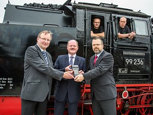 &Uuml;bergabe des neuen mobilen Serviceterminals an die HSB 