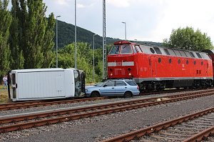 Bahn&uuml;bung