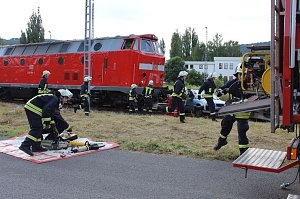 Bahn&uuml;bung