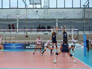 Volleyball in der Wiedigsburghalle