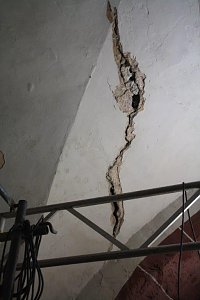 Im Innern eine Baustelle: Blasiikirche
