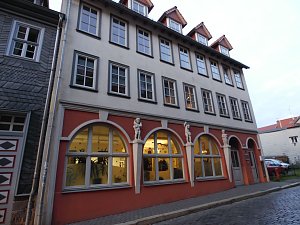 Kontraste in der Altstadt