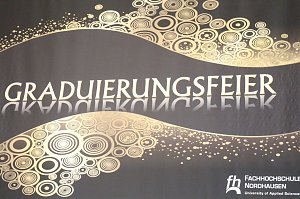Bleiben sie sch&ouml;n akademisch