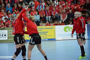 THC siegt in Champions League