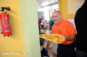 Kartoffelscheibenessen