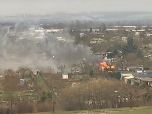 Feuer in Kleingartenanlage