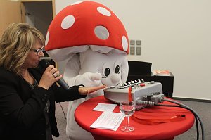 In der Kreissparkasse Nordhausen konnten sich heute 14 Vereine &uuml;ber finanzielle Unterst&uuml;tzung freuen