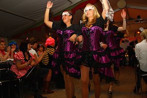 M&auml;nnerballett on Tour