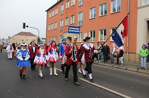 N&auml;rrinnen und Narren zogen durch Sondershausen (1)
