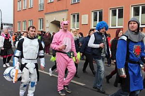 N&auml;rrinnen und Narren zogen durch Sondershausen (1)