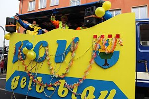 N&auml;rrinnen und Narren zogen durch Sondershausen (1)