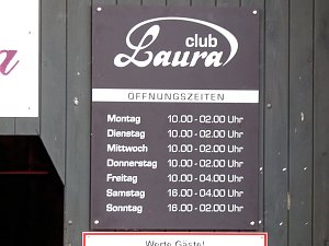 Unterhalb der Burg