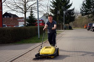 Harztor putzt