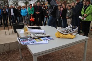 F&uuml;r die neue Sporthalle der Regelschule Ellrich wurde heute der Grundstein gelegt