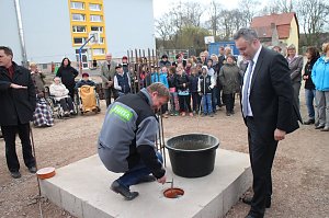 F&uuml;r die neue Sporthalle der Regelschule Ellrich wurde heute der Grundstein gelegt