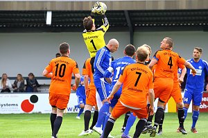 Wackers Reserve schlägt die Eintracht mit 2:0