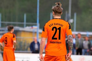 Wackers Reserve schlägt die Eintracht mit 2:0