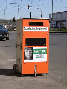Verkleidete Tonne