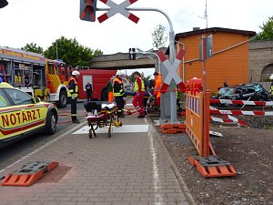 Schwerer Unfall am Bahn&uuml;bergang