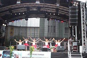 Die Eleven des Tanzstudio Radeva auf dem 47. Rolandsfest