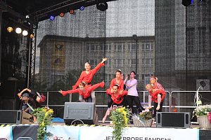 Die Eleven des Tanzstudio Radeva auf dem 47. Rolandsfest