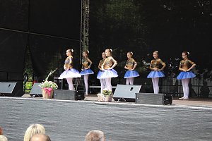 Die Eleven des Tanzstudio Radeva auf dem 47. Rolandsfest