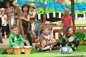 "Kleine Strolche" im Dschungelfieber
