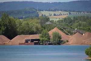 Industrie an den Bielener Kiesgewässern