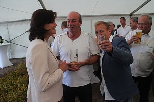 Sommerfest vor dem Nordh&auml;user Landratsamt