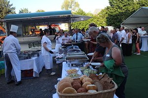 Sommerfest vor dem Nordh&auml;user Landratsamt