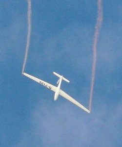 Das Jubil&auml;ums-Flugplatzfest naht