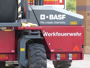 Gefahrgut soll umgeladen und gesichert werden