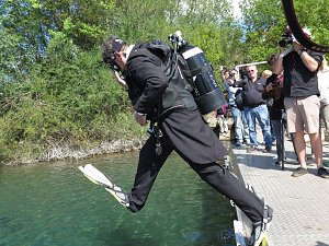 Trauung unter Wasser