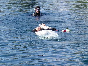 Trauung unter Wasser