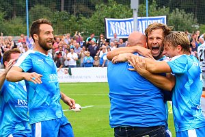 Wacker siegt 4:1 über Zwickau