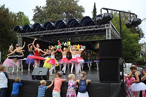 Zeitreise mit dem Tanzstudio Radeva