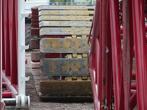 Koloss wird montiert