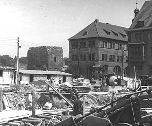 Hinterm Rathaus